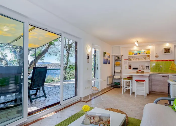 Beautiful Casa Forest Mare In Crikvenica Bakar