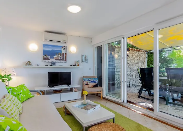 Beautiful Casa Forest Mare In Crikvenica Vila Bakar